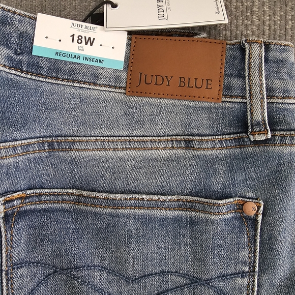 Judy Blue Light Blue Flare Jeans - Picture 9 of 9